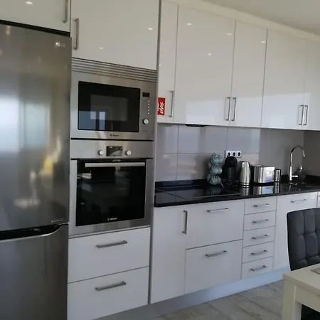 Stunning View Oceanfront Апартаменты Портиман