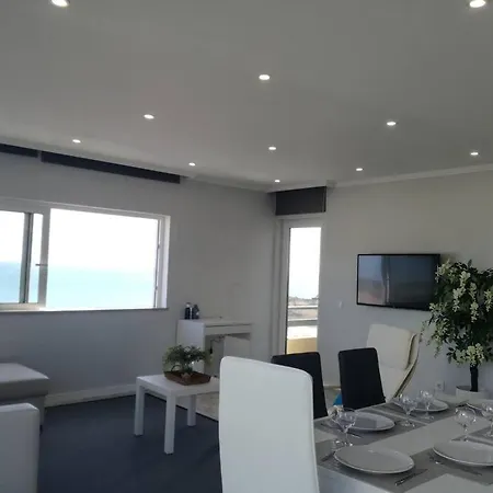 Stunning View Oceanfront Appartamento Portimão