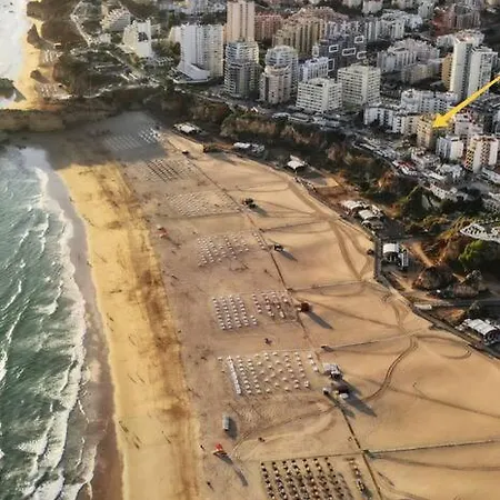 Stunning View Oceanfront Appartamento Portimão